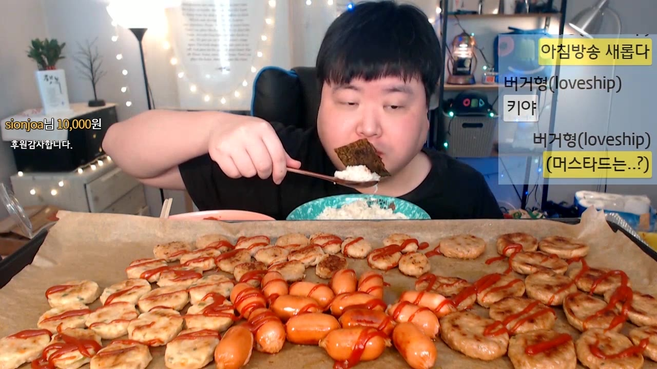 品尝冷冻猪排肉和小香肠,配上爽甜的蔬菜一口吞,超过瘾!